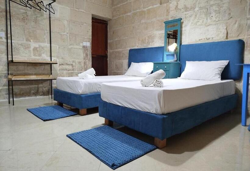 اتاق استاندارد با تراس, Limestone Sun Suites