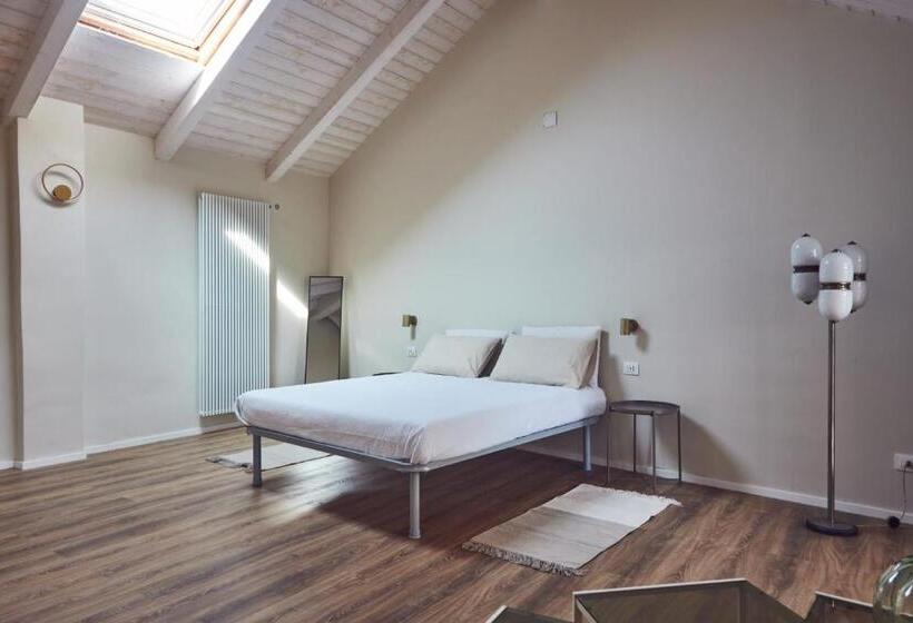 Полулюкс Вид на Сад, Cascina Cortese