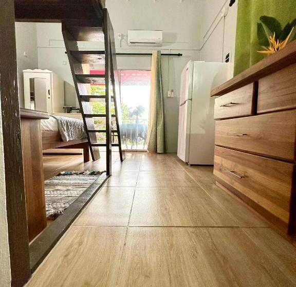 اتاق استاندارد سه تخته با بالکن, Guava Shores Castara
