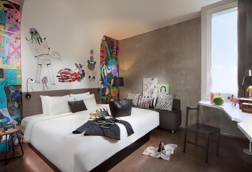 Студия Стандарт, Artotel Thamrin Jakarta