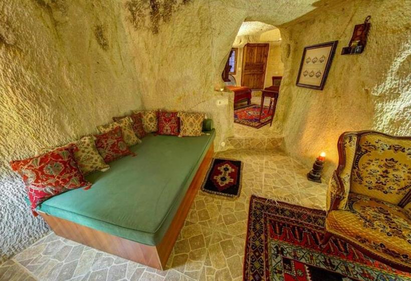 Семейный Номер, Turkish Cave House