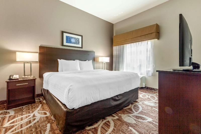 Номер Премиум, Novotel Makassar Grand Shayla