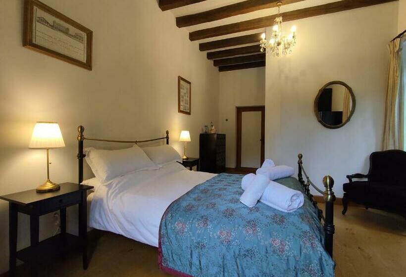 Номер Superior, Château De Chauvac   Chambres Et Table D Hôtes Avec Vue Sur La Rivière