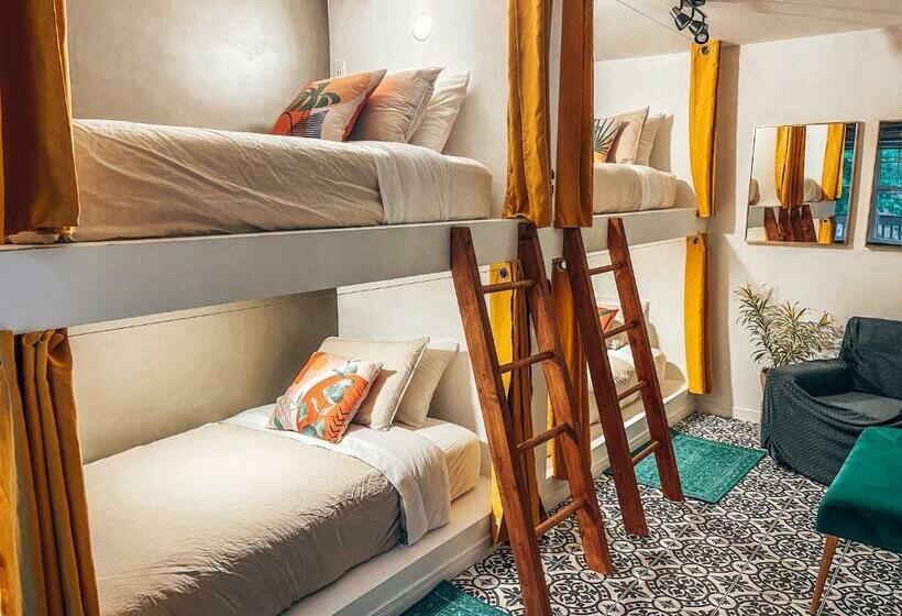 Кровать в Общей Комнате, Auberge Mandala