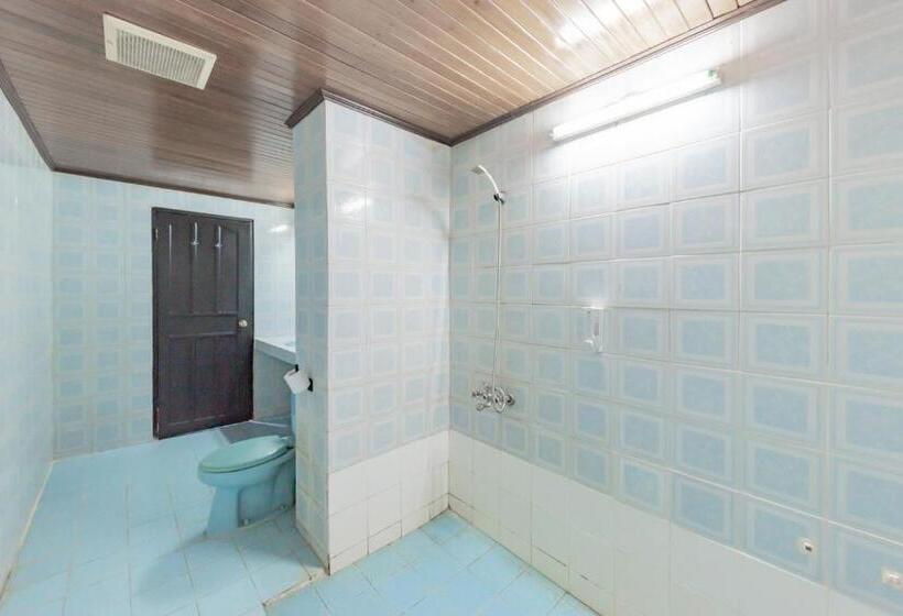 Семейный Номер, Reddoorz Near Plaza Balikpapan