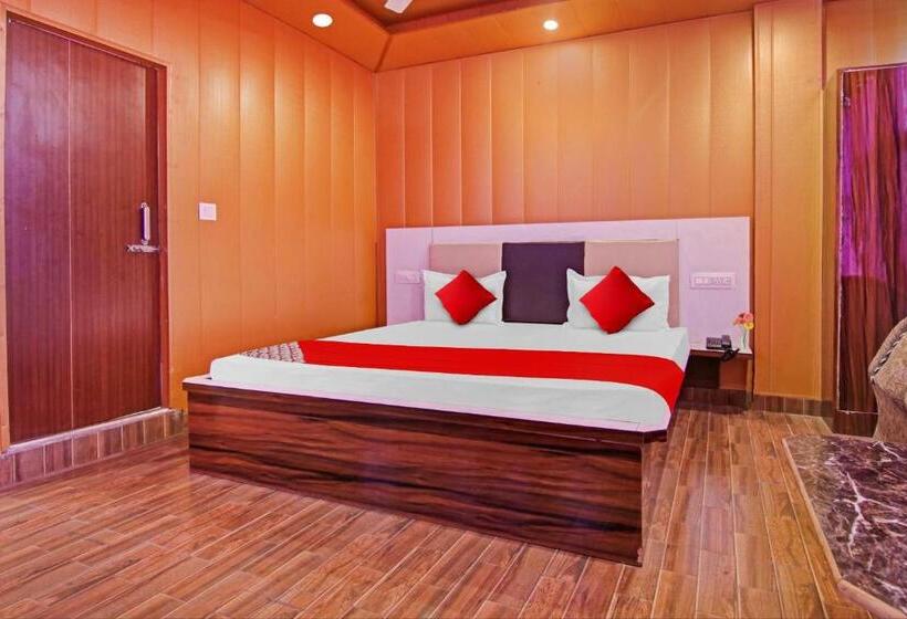 트리플 클래식 룸, Flagship Hotel Pine View Villa