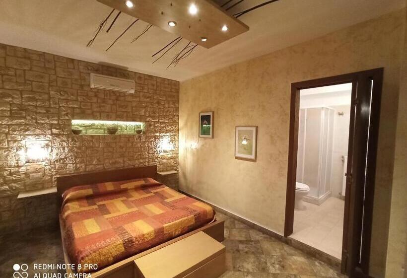 Quarto Estandar, B&b Triskèles