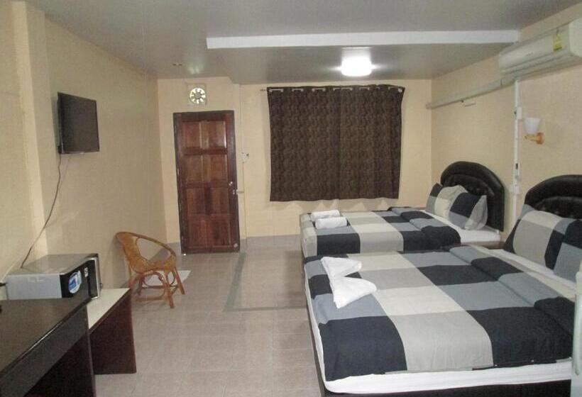 패밀리 룸, Pineapple Guesthouse