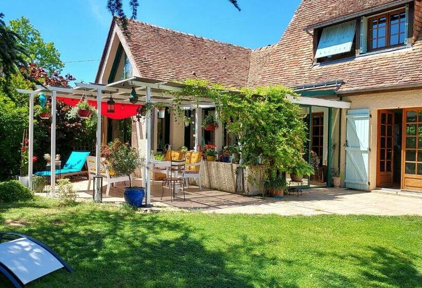 Номер Стандарт, En Pleine Campagne, Proche Du Mans   Chambre D Hôtes