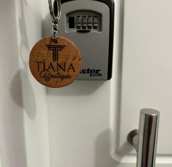 اتاق لوکس, Tiana Boutique