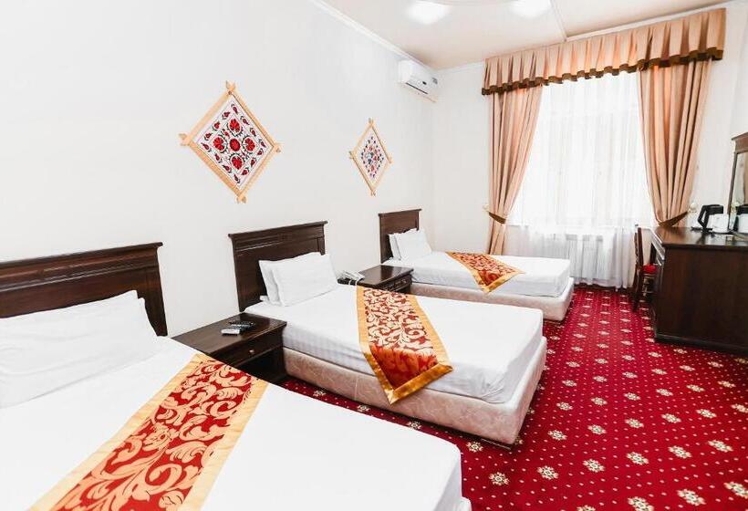 اتاق استاندارد سه نفره, Yangi Sharq