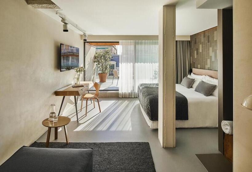 اتاق لوکس, Ohla Eixample
