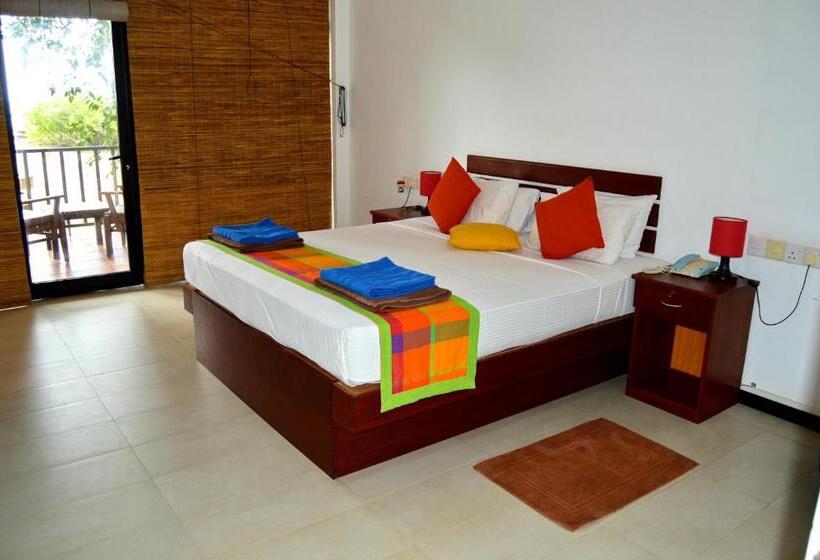 اتاق لوکس با تخت بزرگ, Wellé Wadiya Beach Villa