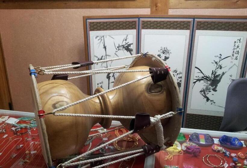 Quarto Triplo Estandar, Hanok Guesthouse Nuha