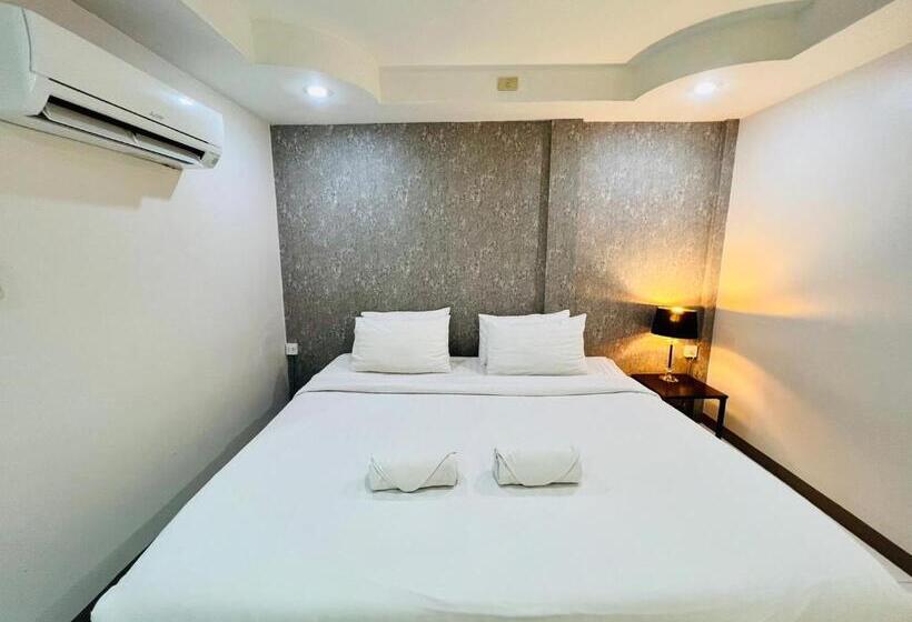 Quarto Superior, Bed By Tha Pra Sha Plus