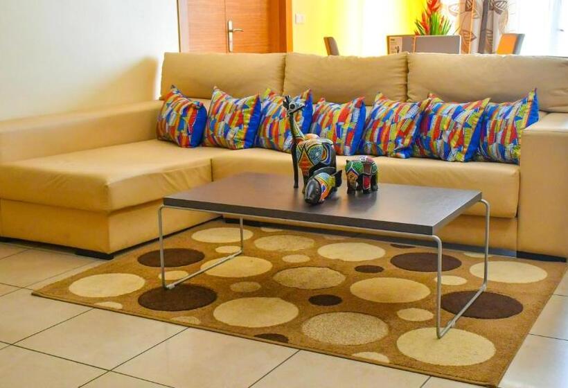سوئیت با تخت بزرگ, Hôtel Palm Club