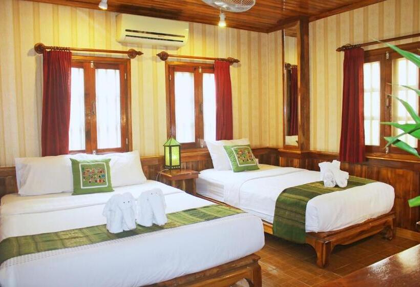 חדר סטנדרט לשלושה, Apple Guesthouse