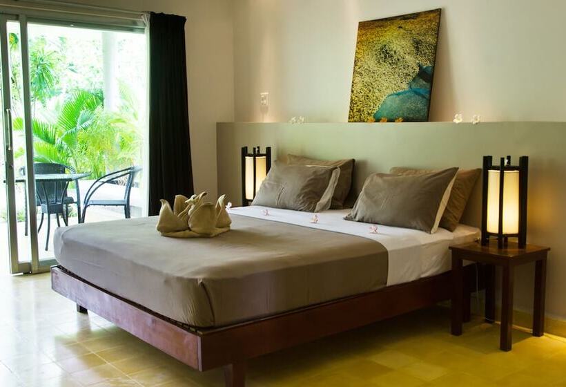 标准房带园景, Battambang Resort