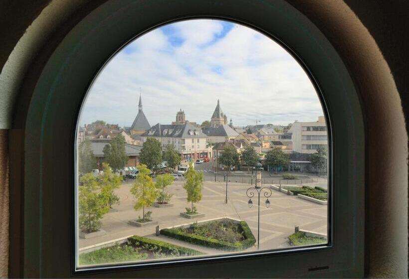Четырехместный Номер Стандарт, B&b Hotel Dreux Centre