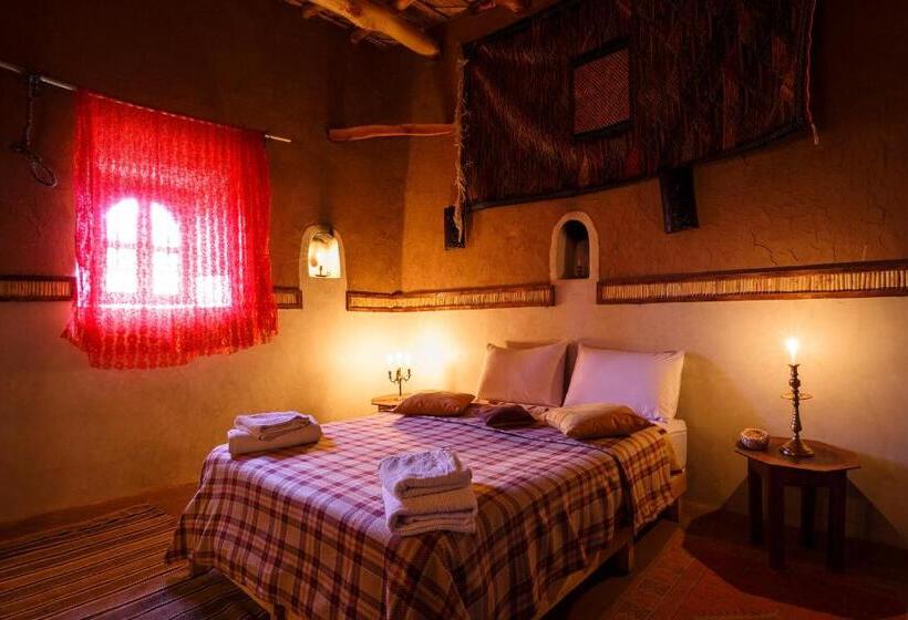 디럭스 4인 룸, Kasbah Tebi
