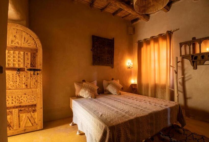 디럭스 룸, Kasbah Tebi