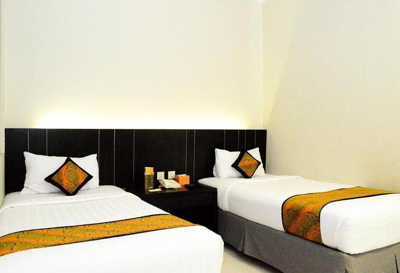 Deluxe Room, J Hotel   Bandara Soekarno Hatta