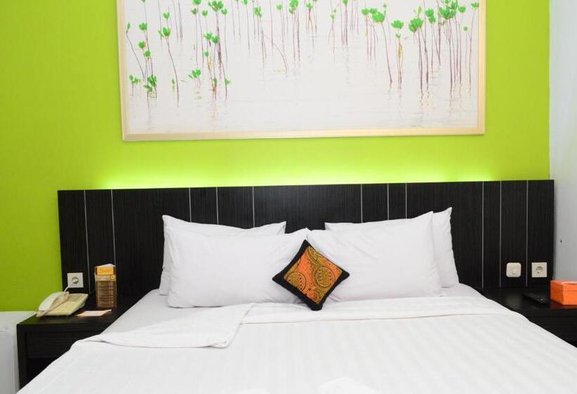 Executive Room, J Hotel   Bandara Soekarno Hatta