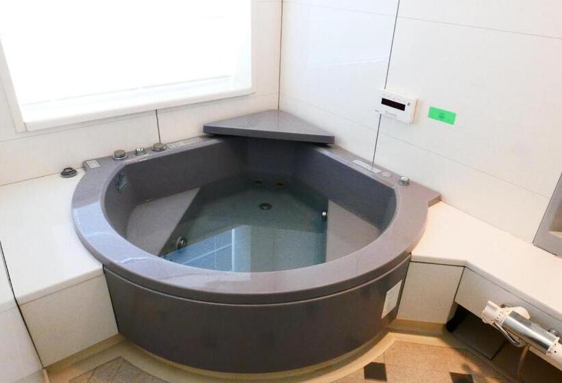 سوئیت با وان آب گرم, K S House Kanazawa  Travelers Hostel