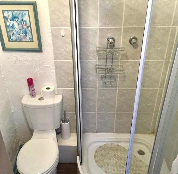 Семейный Номер, Athenian Villa