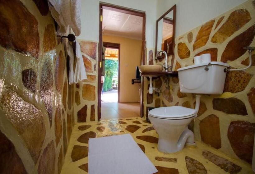 اتاق استاندارد با چشم‌انداز استخر, 2 Friends Guest House