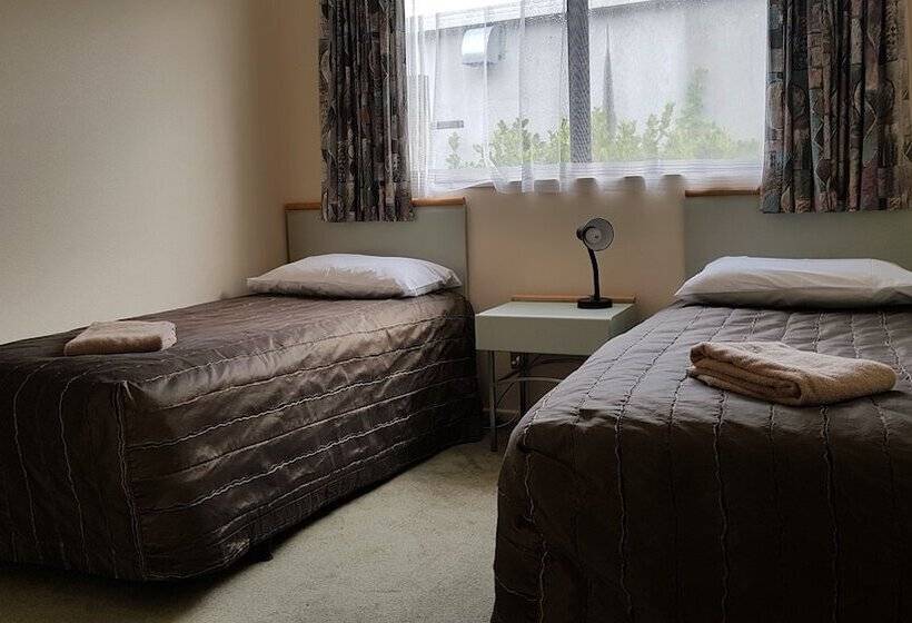 디럭스 룸, Pavilion Motel & Conference Centre