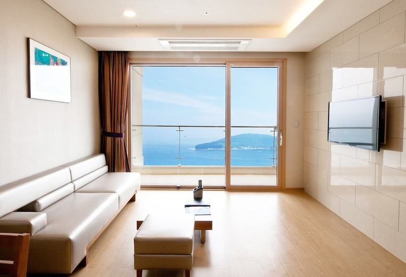 سوییت با چشم‌انداز دریا, Sono Calm Geoje