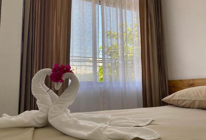 4인용 스탠다드 룸, La Hacienda Rooms & Food