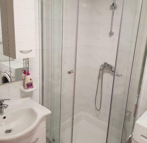 شقة غرفة واحدة, Apartments Minerva