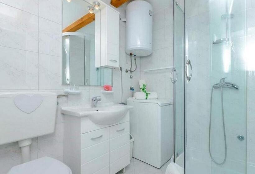 شقة غرفة واحدة, Apartments Minerva