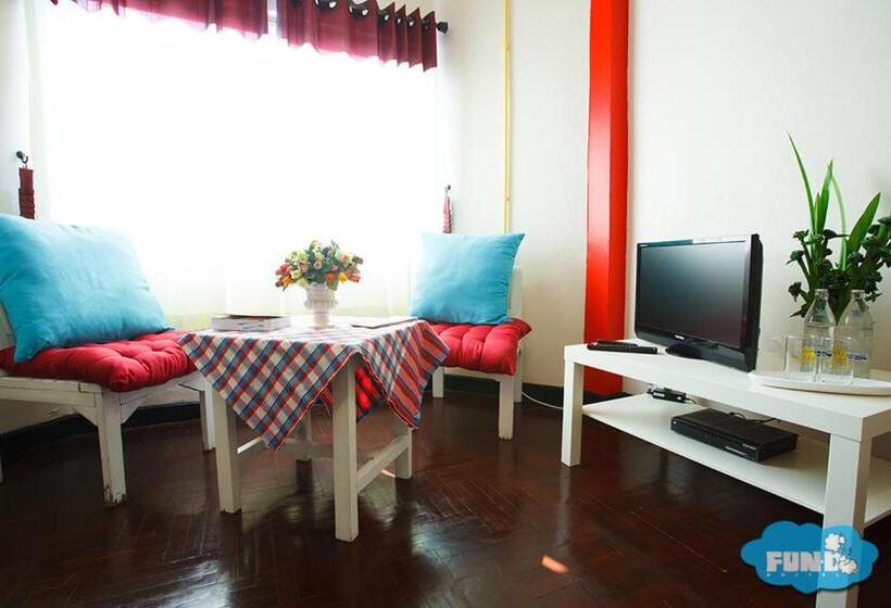 豪华房间, Fun D Hostel Chiang Rai