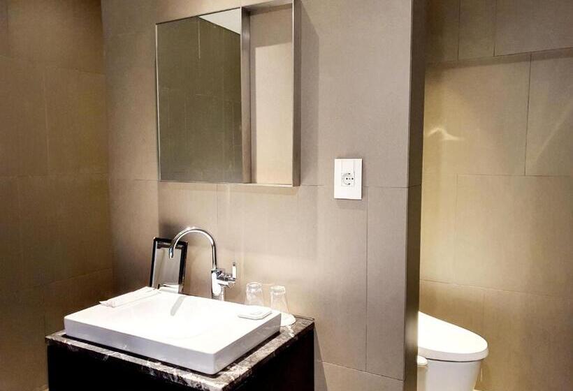 اتاق استاندارد, Js Boutique