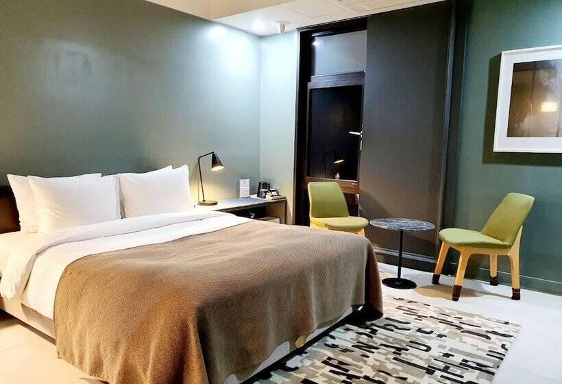 اتاق استاندارد, Js Boutique