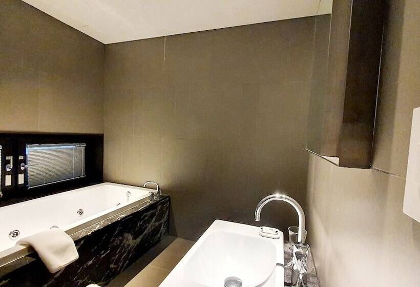 Quarto Estandar, Js Boutique