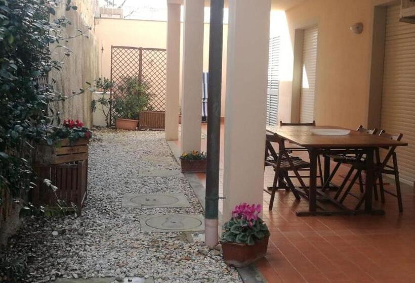 آپارتمان 2 خوابه, Appartamenti Onda Etrusca