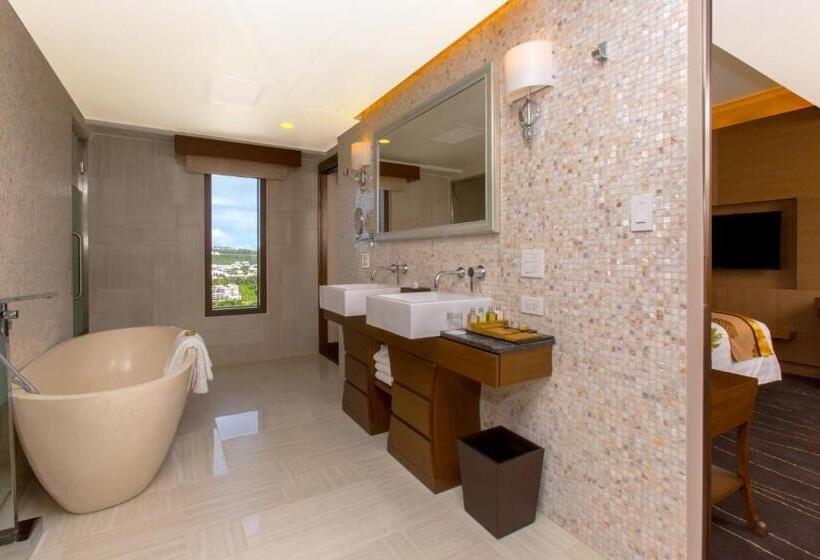 اتاق استاندارد با تخت بزرگ, Dusit Thani Guam Resort