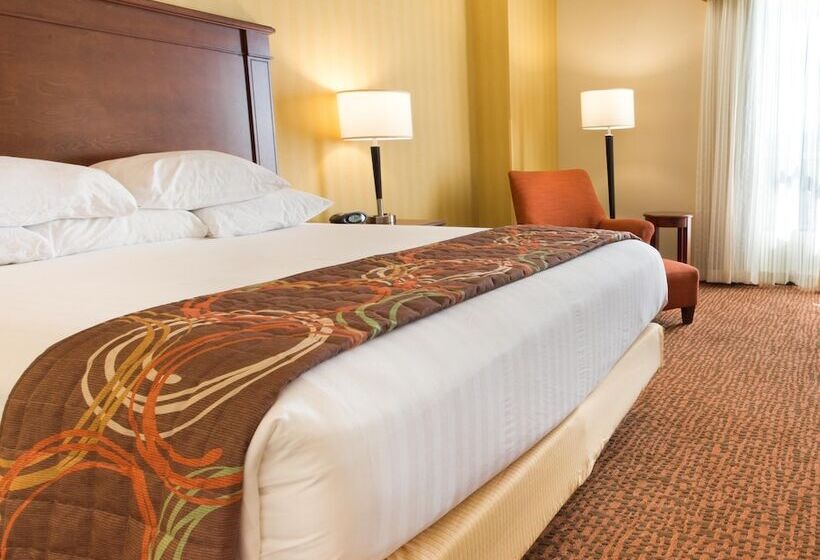 Люкс, Drury Plaza Hotel Phoenix Tempe