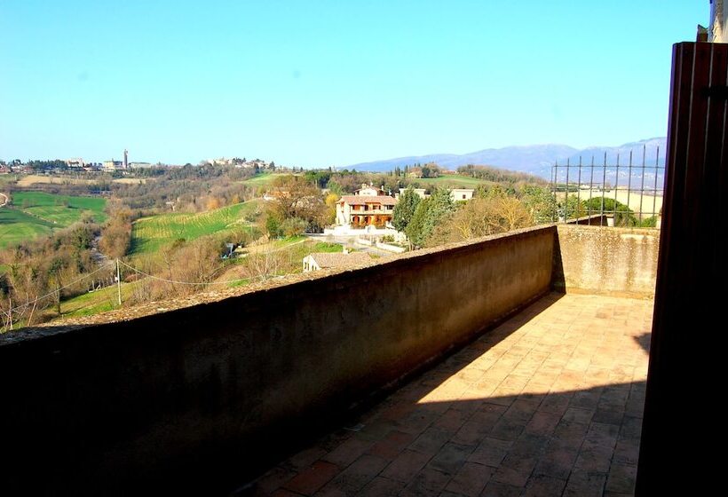 수피리어 스위트, Il Castello Di Rosceto