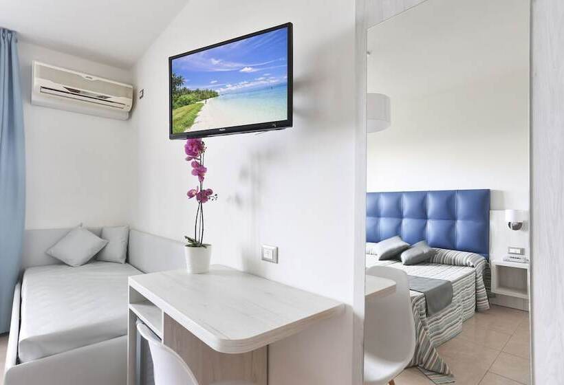 4 Bett Standardzimmer, Nuovo Tirreno