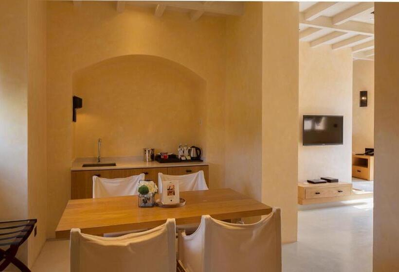 Номер Стандарт Вид на Город, Toscana Town Square Suites