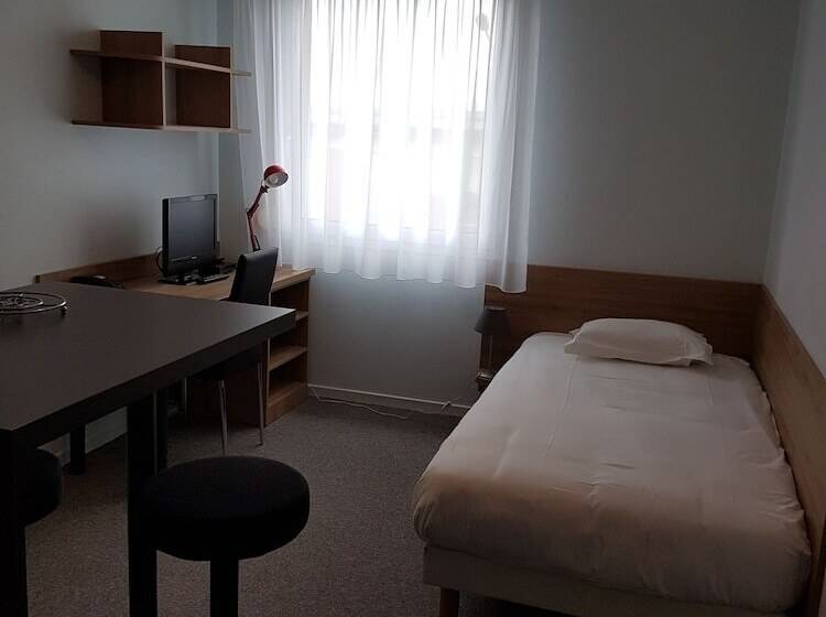 Студия Стандарт, Kosy Appart Hôtel Le Champ De Mars Reims