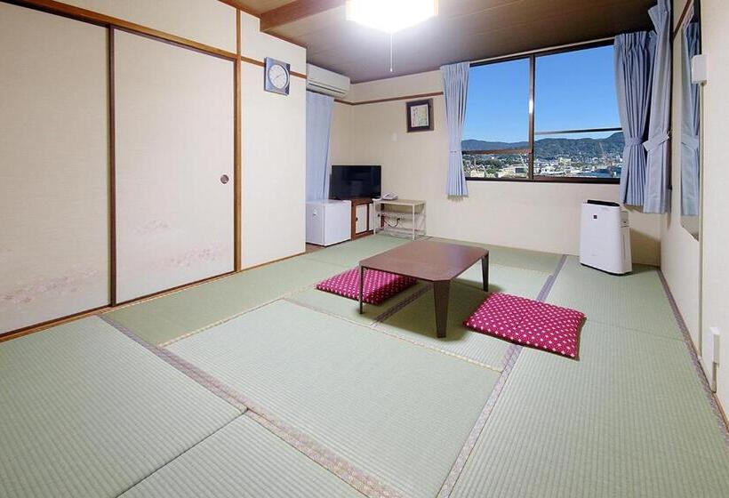 Номер Стандарт Трехместный, Sasebo Daiichi