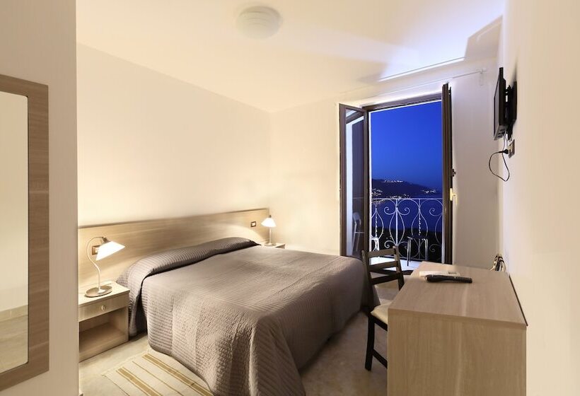 Номер Superior Вид на Море с Балконом, Villa Astoria
