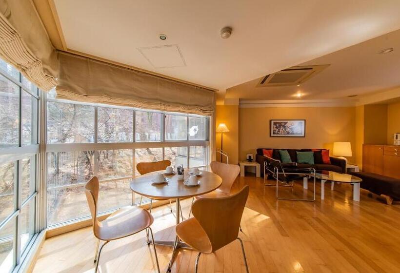 Четырехместный Номер Deluxe, Fuji Premium Resort