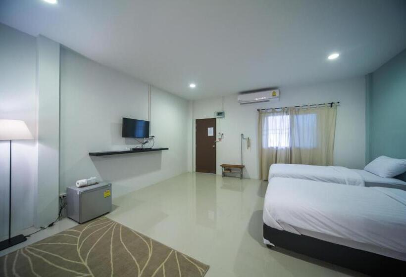 Номер Superior, First Residence